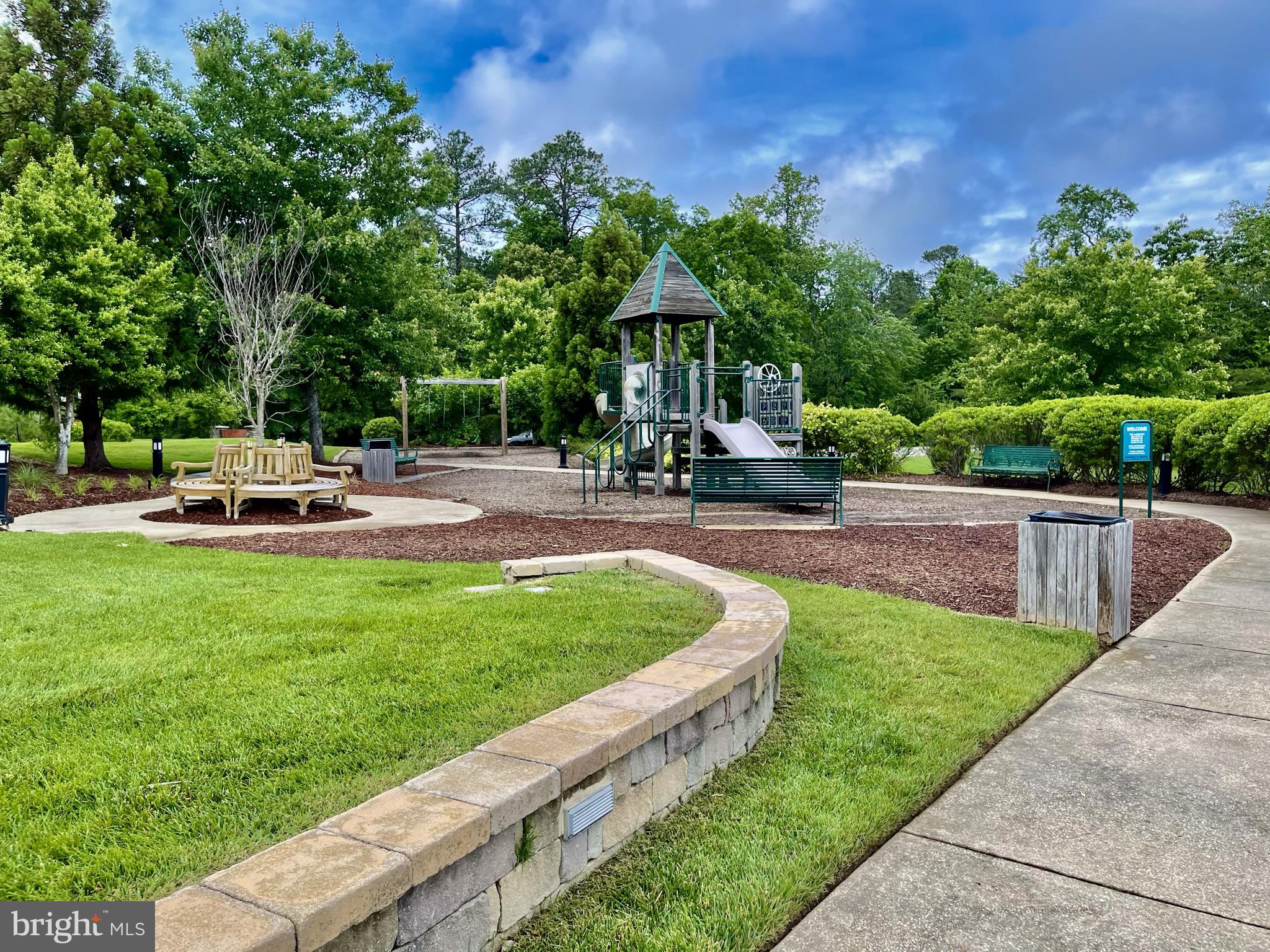 23008 Foxglove Way California, MD 20619 - Photo 17 of 18