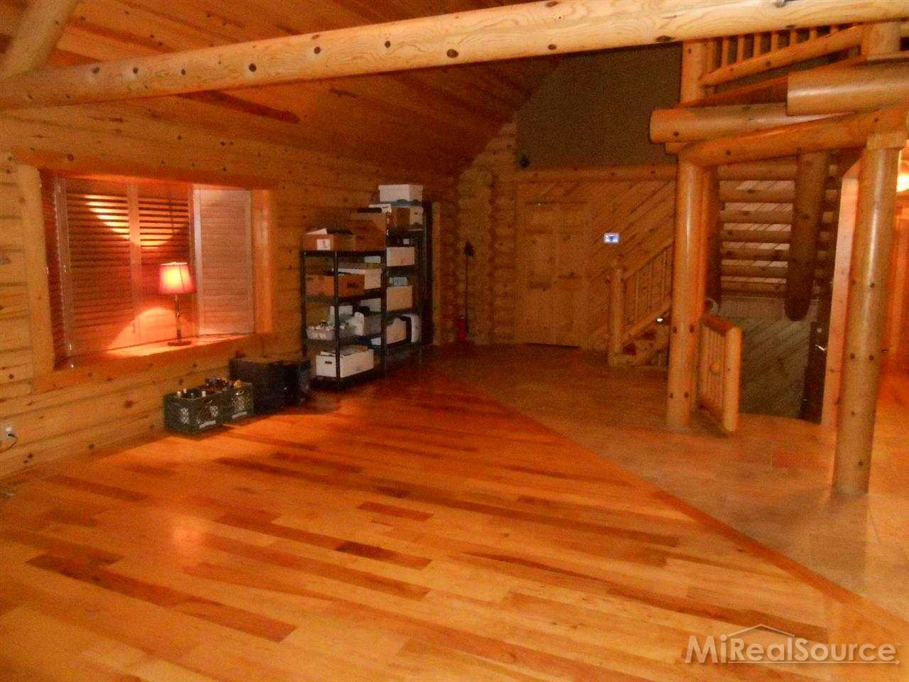 8739 Morrow Road Algonac, MI 48001 - Photo 4 of 28 31224566-3.JPG
