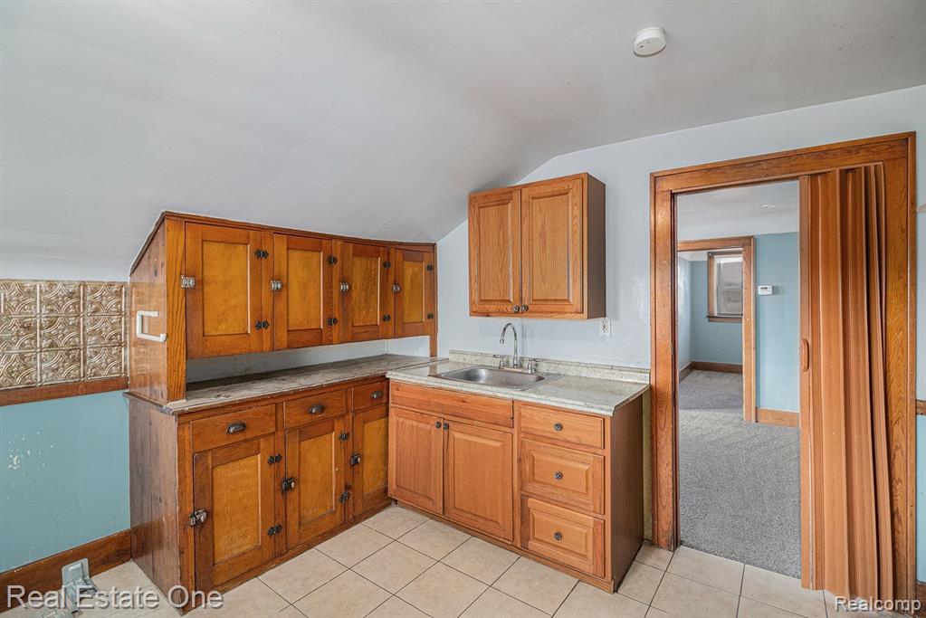 18666 Reed Street Melvindale, MI 48122 - Photo 14 of 27