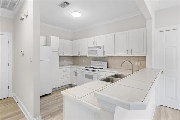 $215,000 | 1500 Brightside Drive, Unit B8, Baton Rouge, LA 70820