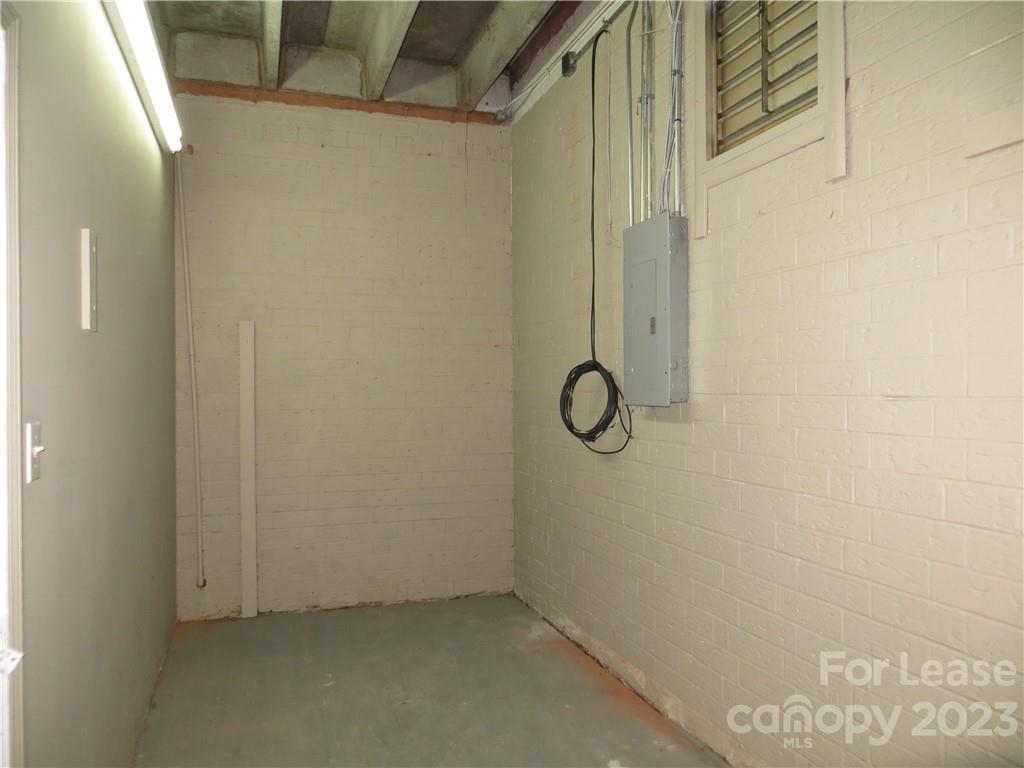 3744 A Highway 16 Denver, NC 28037 - Photo 7 of 9 a view of a small room
