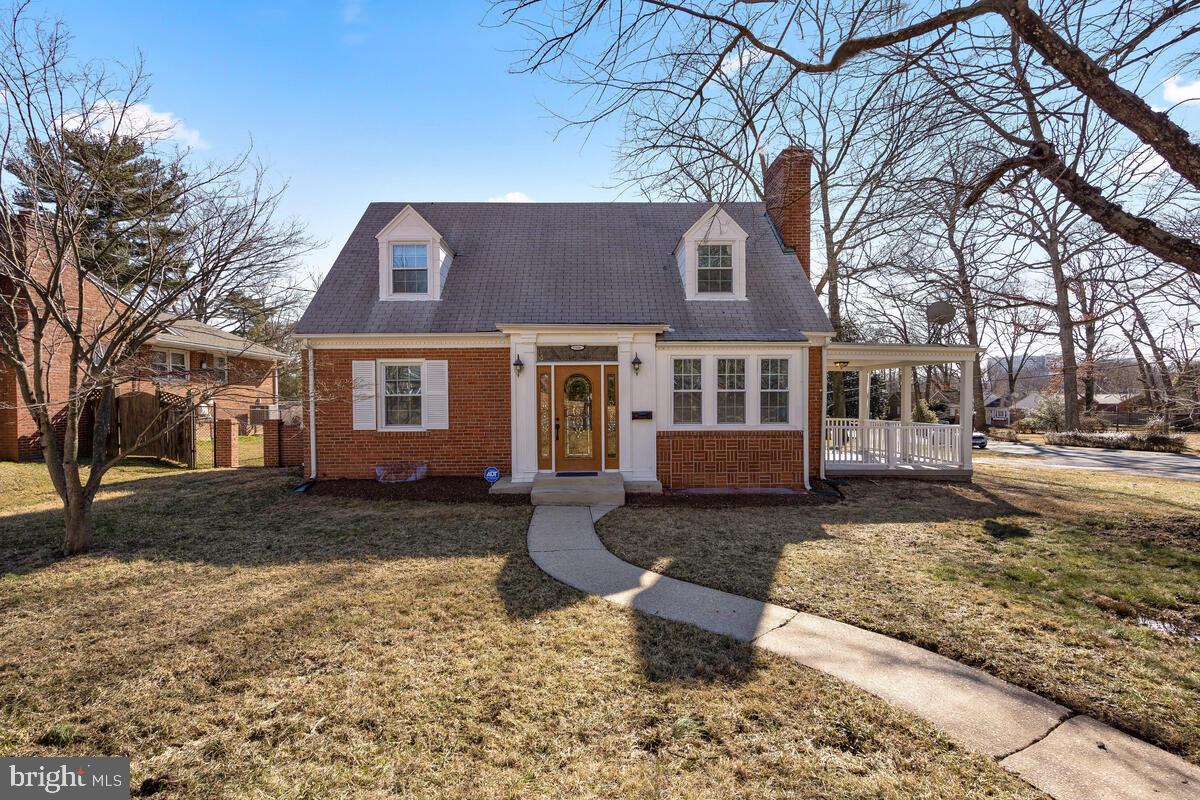 1916 Arcola Avenue Silver Spring, MD 20902 - Photo 2 of 43 Gallery Image 2