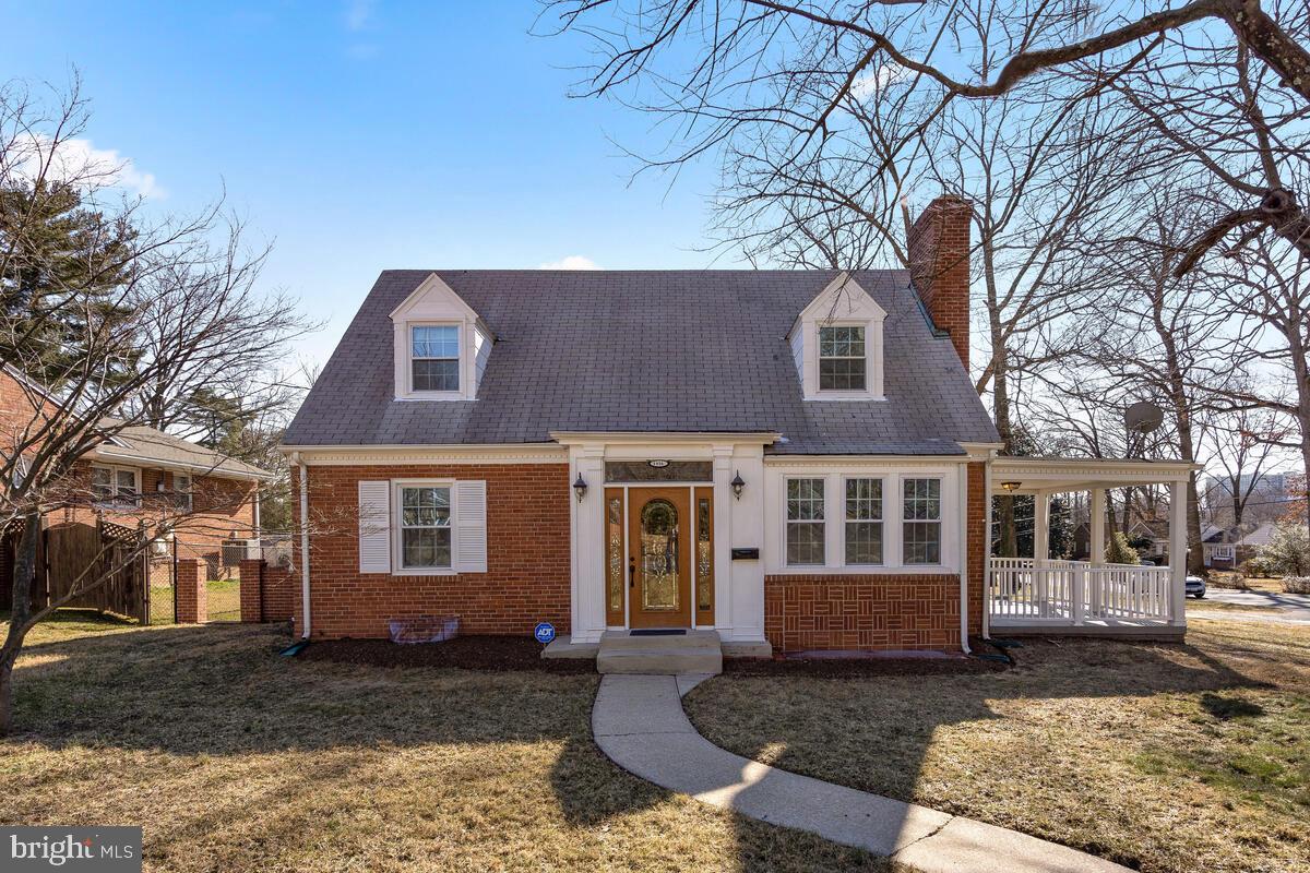 1916 Arcola Avenue Silver Spring, MD 20902 - Photo 3 of 43 Gallery Image 3