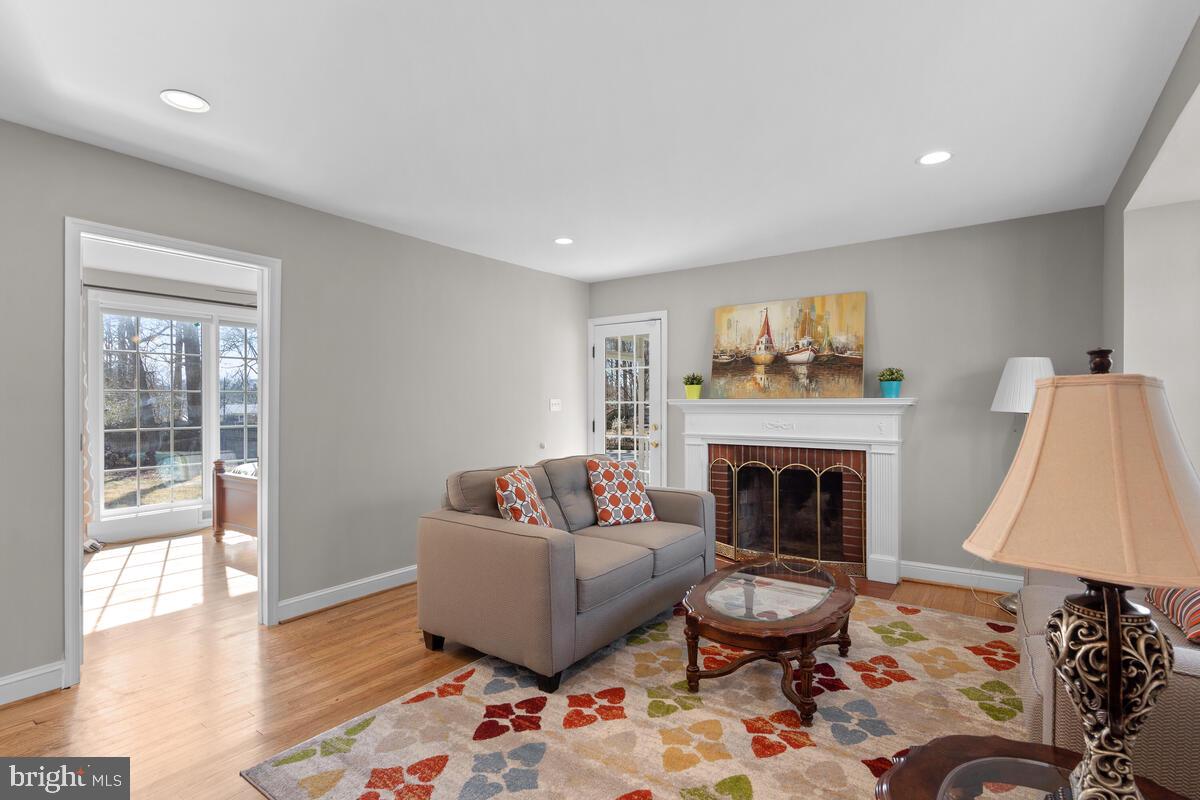 1916 Arcola Avenue Silver Spring, MD 20902 - Photo 6 of 43 Gallery Image 6