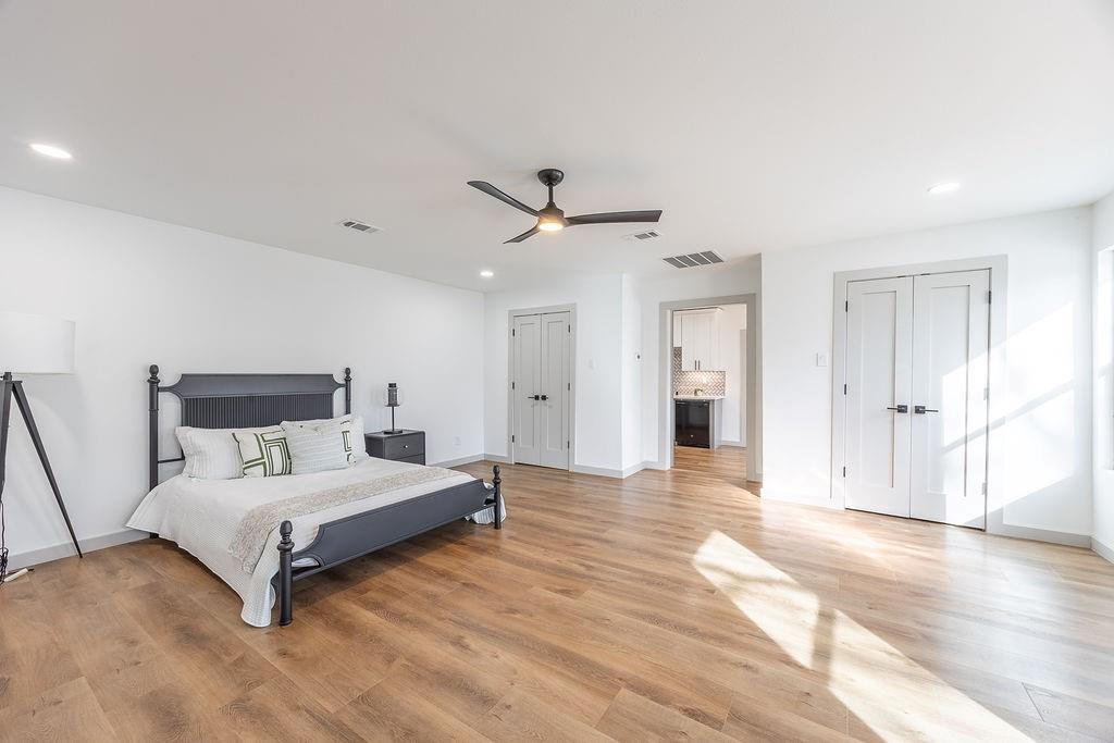 8713 Clay Hibbins Road Keller, TX 76248 - Photo 31 of 40 Separate Living - Living & Bedroom