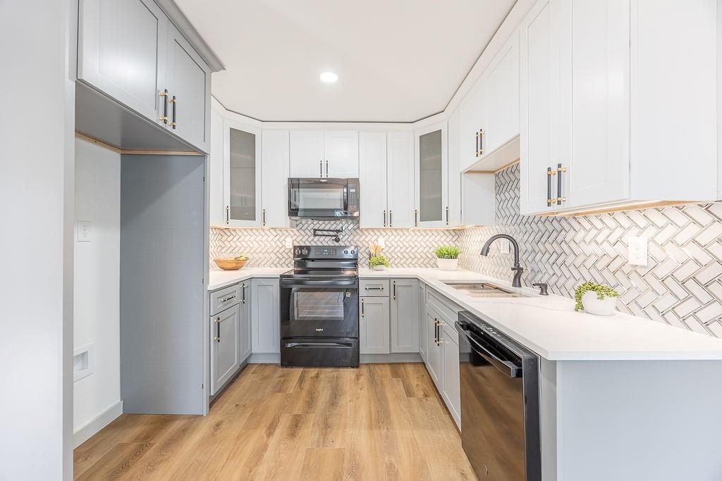 8713 Clay Hibbins Road Keller, TX 76248 - Photo 33 of 40 Separate Living - Kitchen