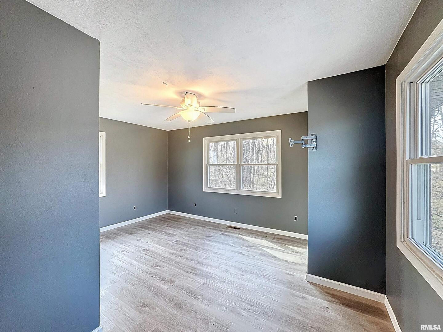 6520 Highway 150 Alpha, IL 61413 - Photo 12 of 30 Gallery Image 12