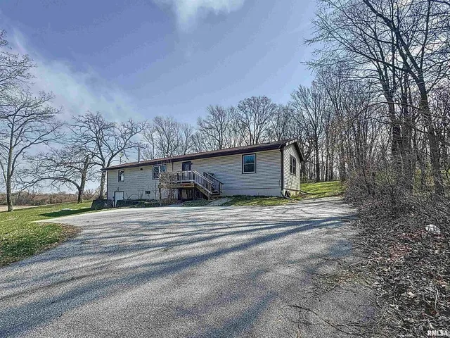 $155,000 | 6520 Highway 150, Alpha, IL 61413