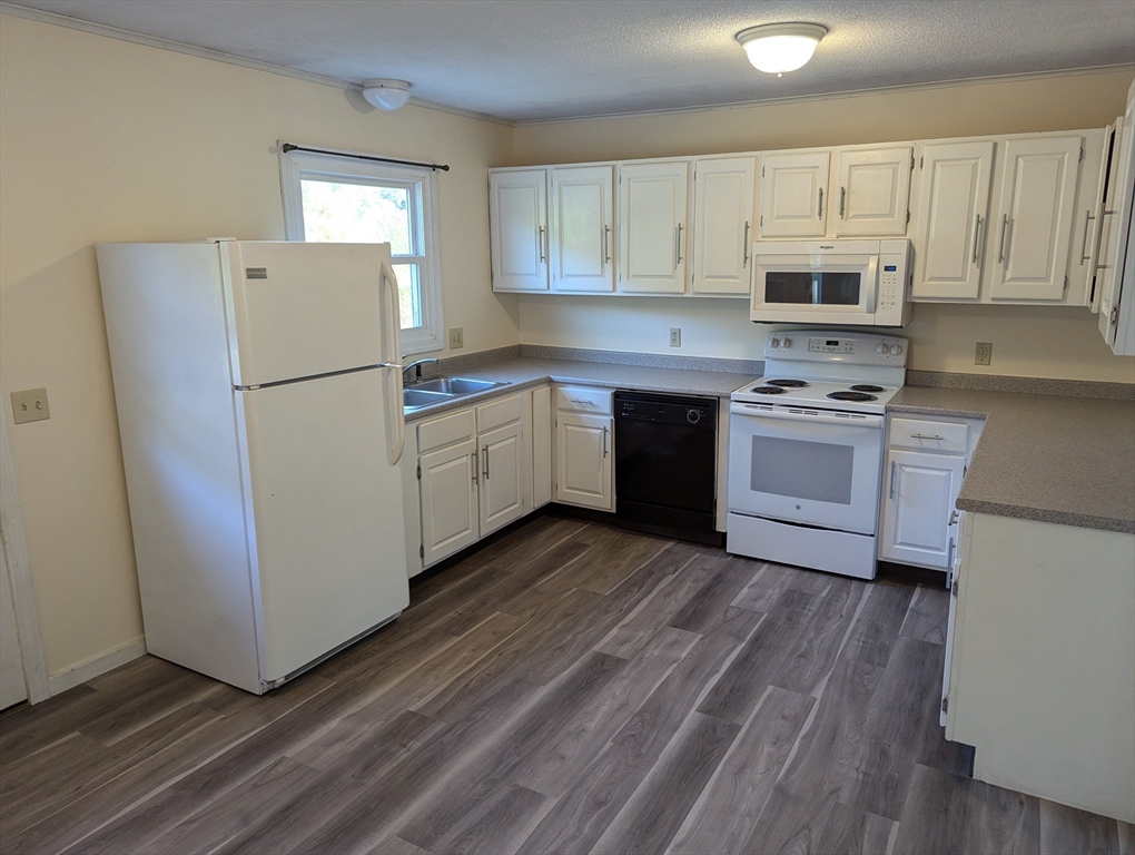 30 Long Plain Road, Unit B Whately, MA 01373 - Photo 5 of 26