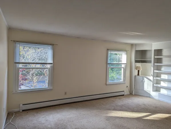 $1,950 | 30 Long Plain Road, Unit B, South Deerfield, MA 01373