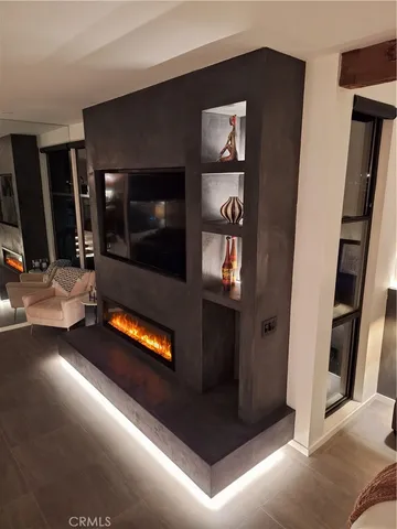 $750,000 | 5118 Marina Pacifica Drive South, Long Beach, CA 90803