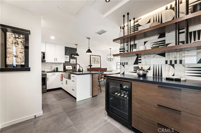 $750,000 | 5118 Marina Pacifica Drive South, Long Beach, CA 90803