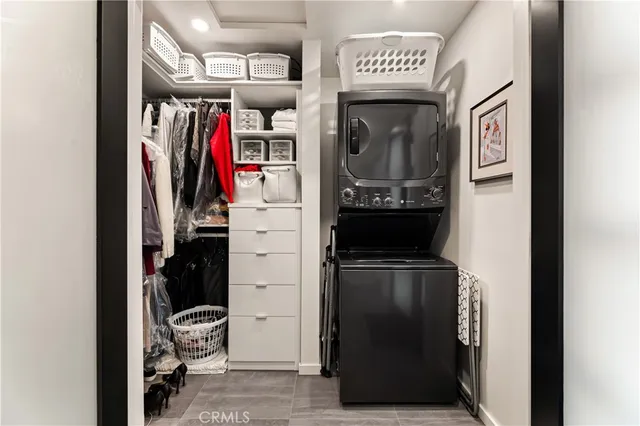 $750,000 | 5118 Marina Pacifica Drive South, Long Beach, CA 90803