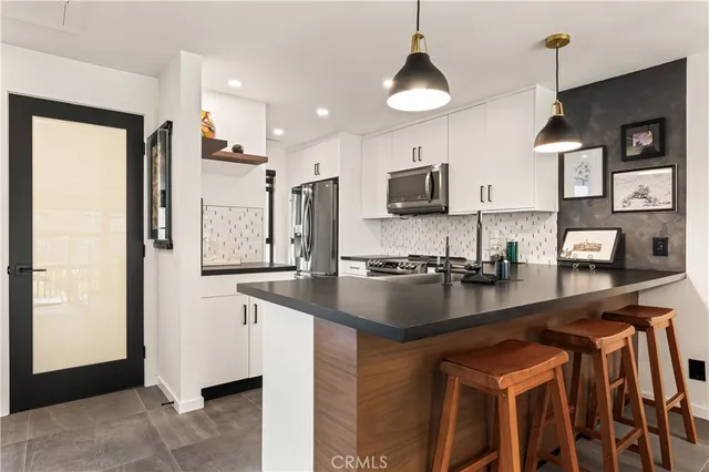 $750,000 | 5118 Marina Pacifica Drive South, Long Beach, CA 90803