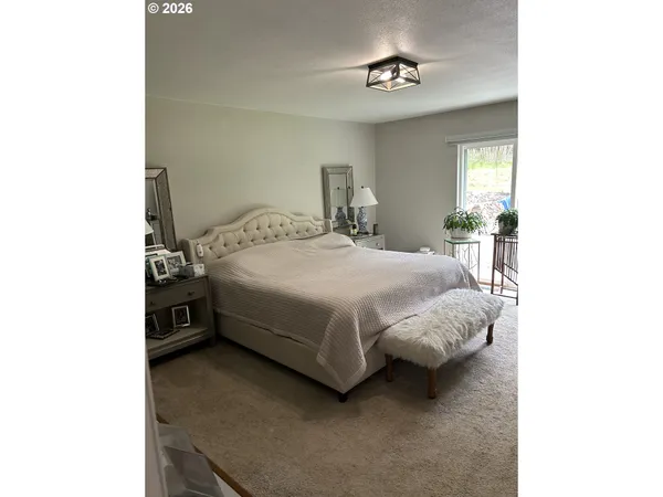 $789,000 | 23660 Southeast Firwood Road, Sandy, OR 97055