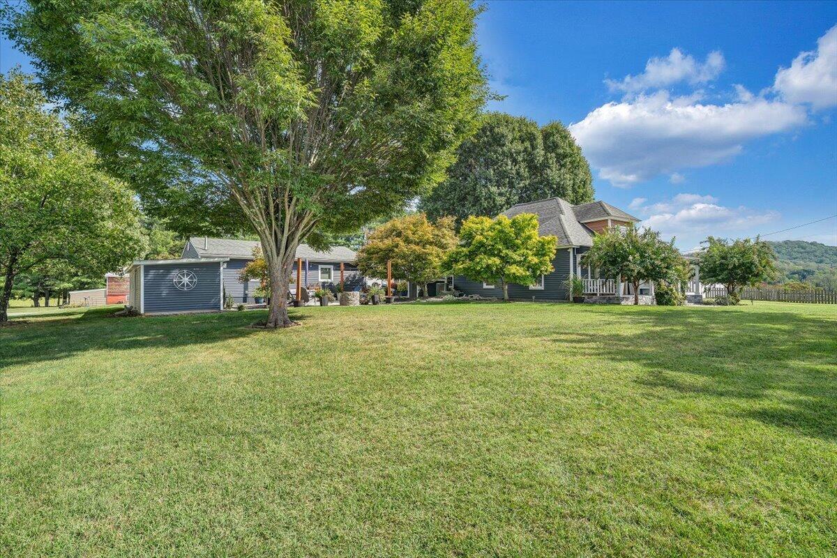 2408 Feather Road Vinton, VA 24179 - Photo 30 of 43 31-MIB07920