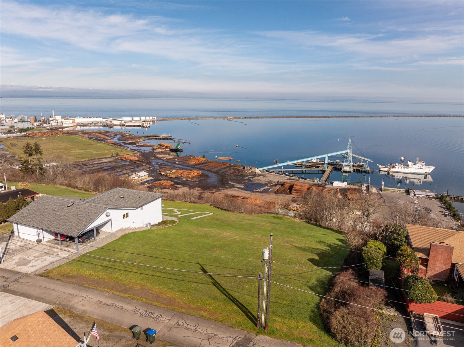 999 West 4th Street Port Angeles, WA 98363 - Photo 19 of 22 a view of an ocean beach