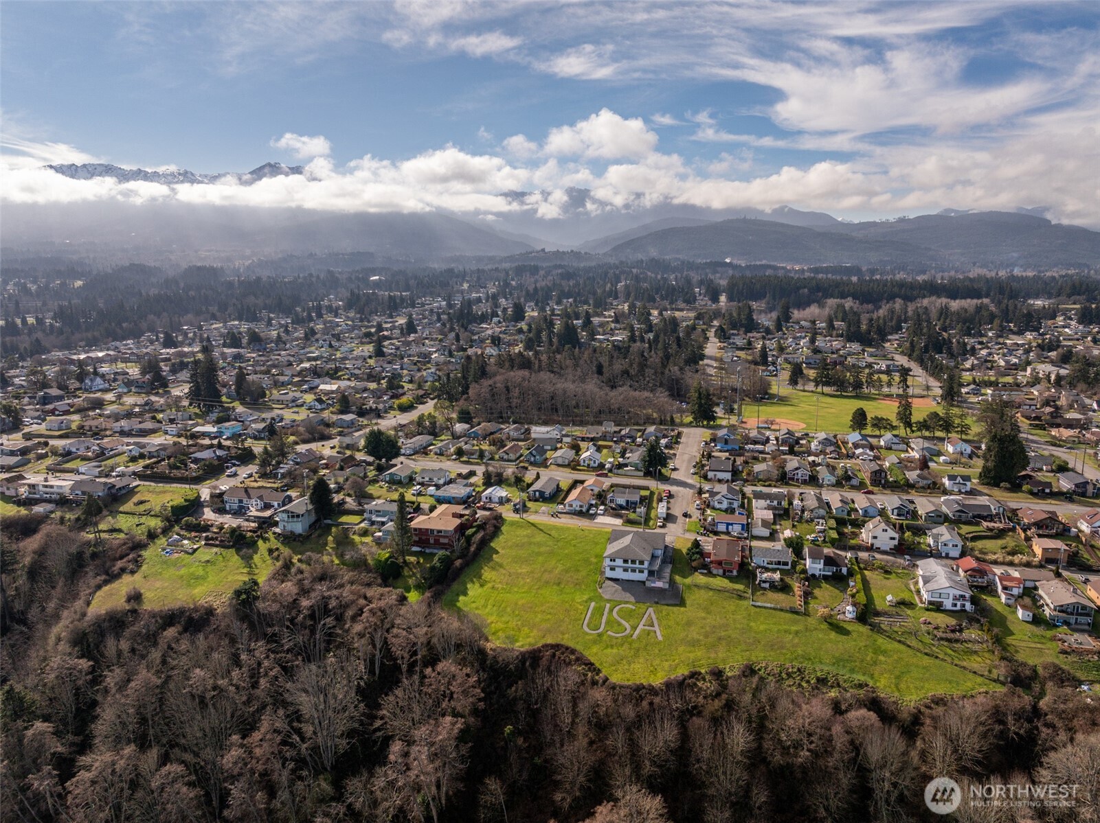 999 West 4th Street Port Angeles, WA 98363 - Photo 5 of 22 a view of a city