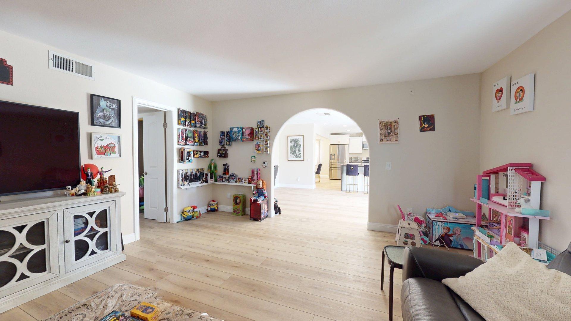 68645 Panorama Road Cathedral City, CA 92234 - Photo 14 of 35 a view of a livingroom with workspace and a couch