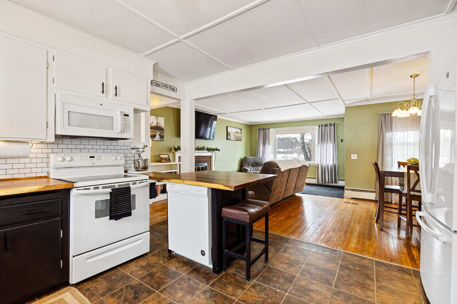 1655 River Road Clinton, ME 04927 - Photo 6 of 29 6 kitchen looking in to the living room