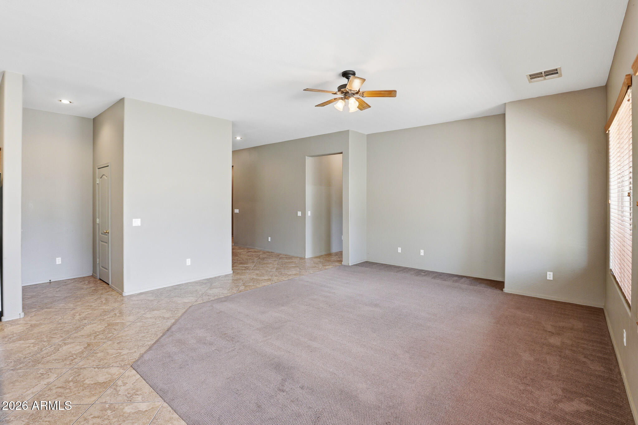 18185 West Rimrock Street Surprise, AZ 85388 - Photo 9 of 32 18185_W_Rimrock_St_Surprise_AZ_85388_005
