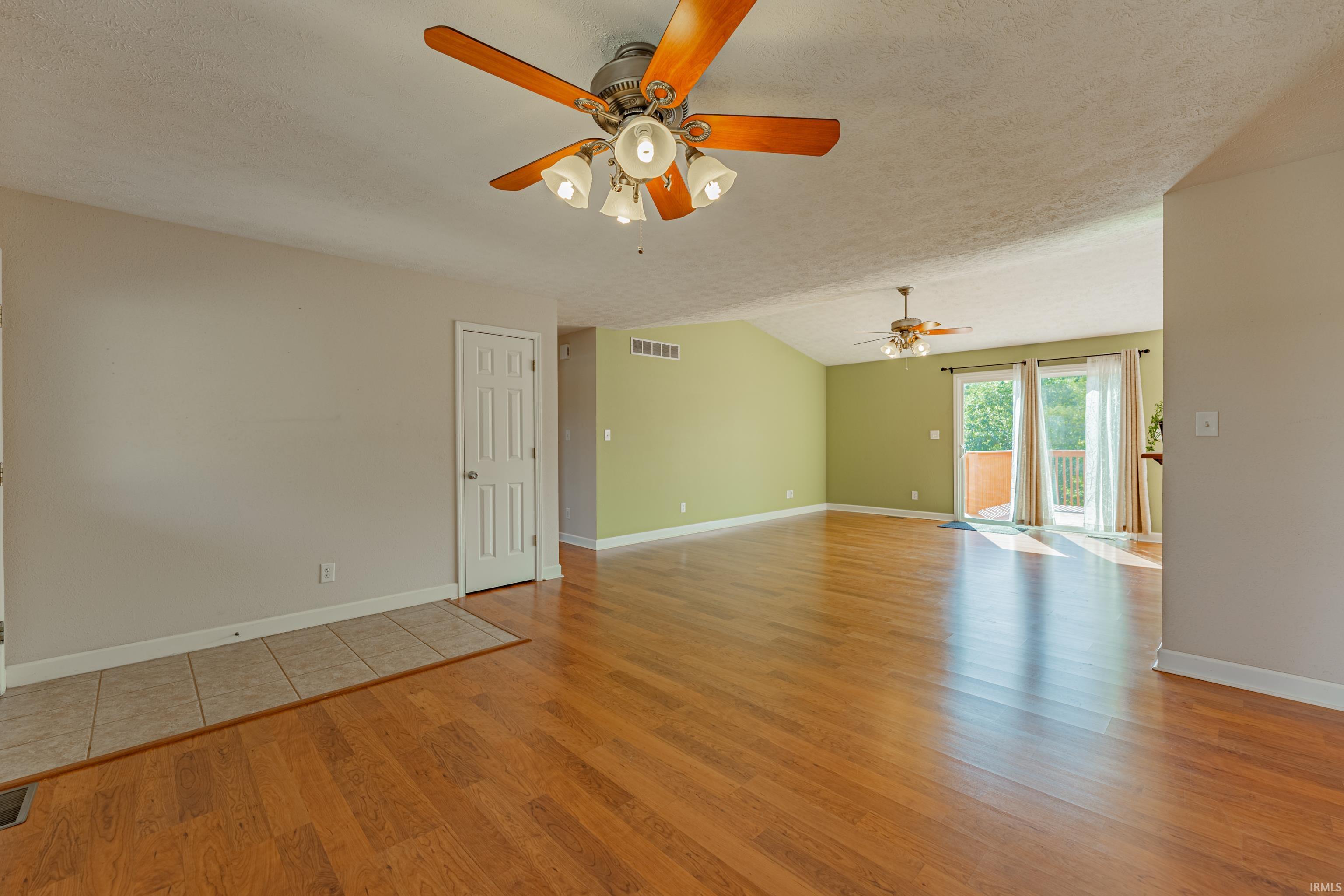 4811 Eby Road Boonville, IN 47601 - Photo 4 of 36