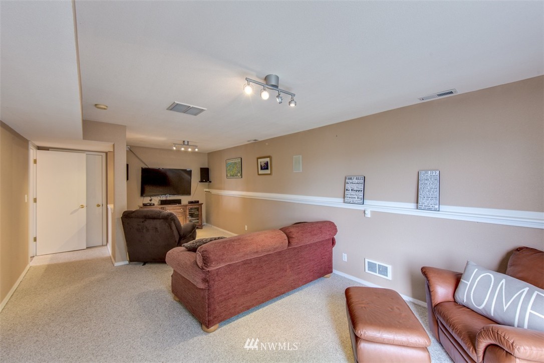 37612 Olympic View Road Northeast Hansville, WA 98340 - Photo 4 of 25 Gallery Image 4