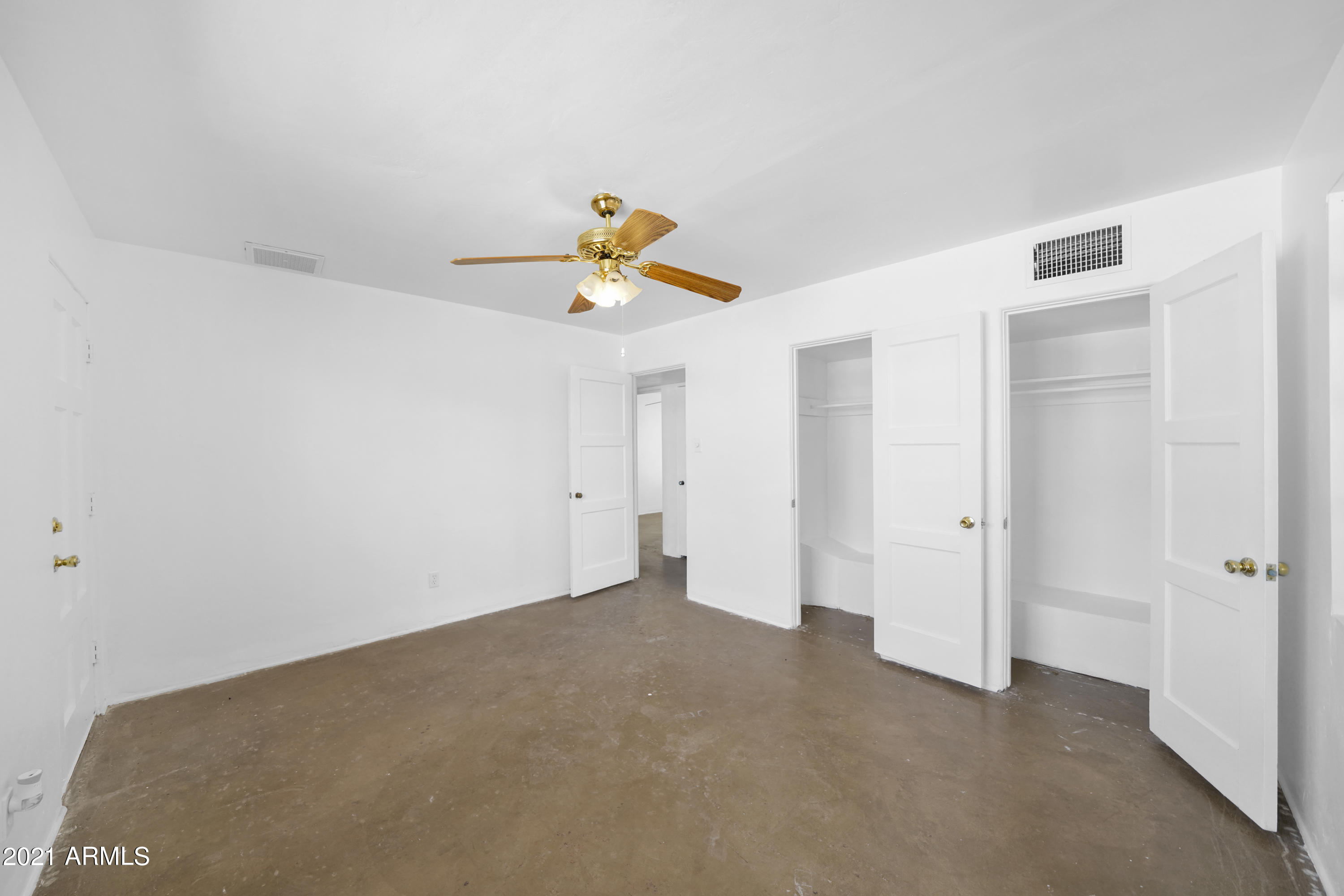2138 West Osborn Road Phoenix, AZ 85015 - Photo 13 of 24 DSC09371