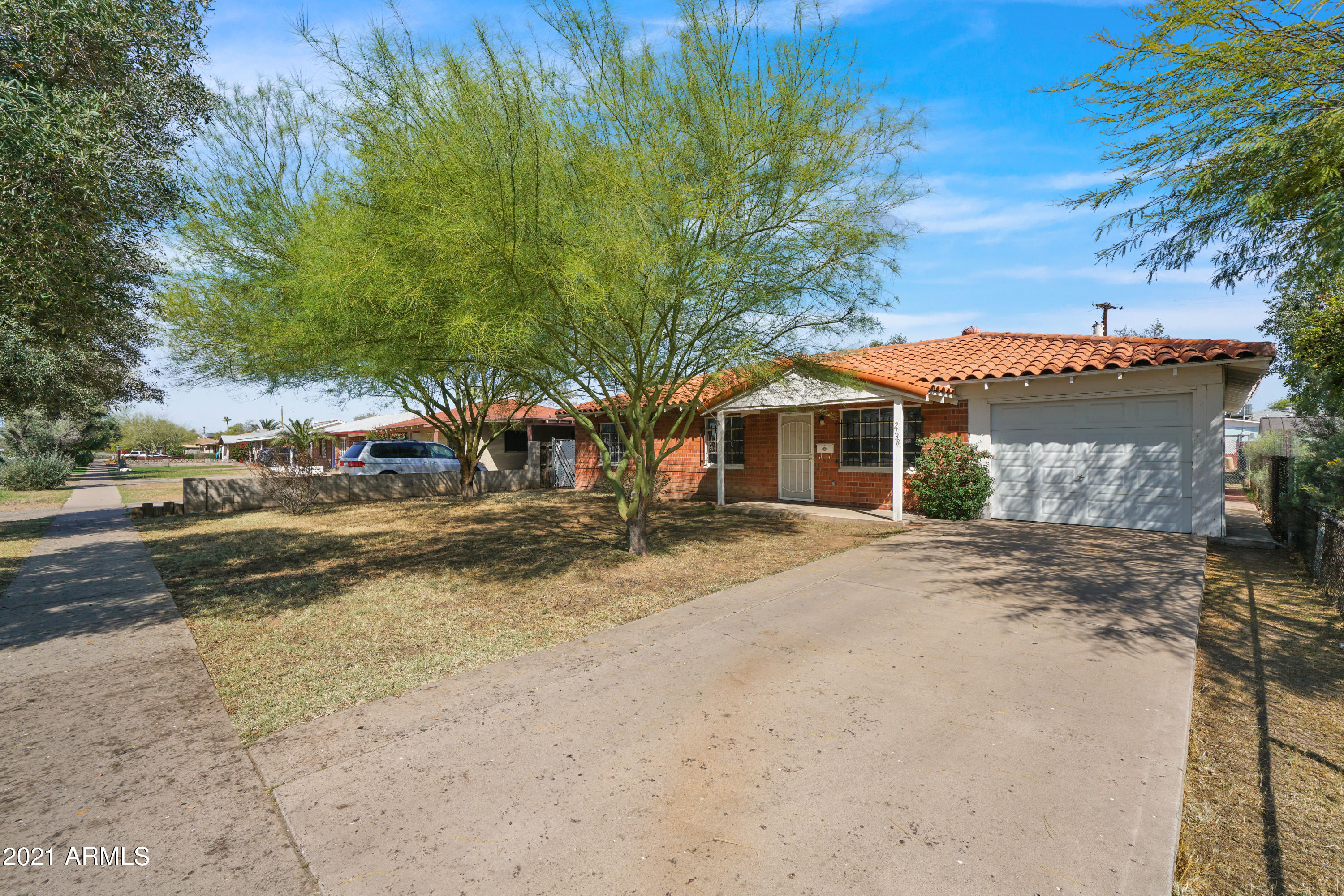 2138 West Osborn Road Phoenix, AZ 85015 - Photo 3 of 24 DSC09345