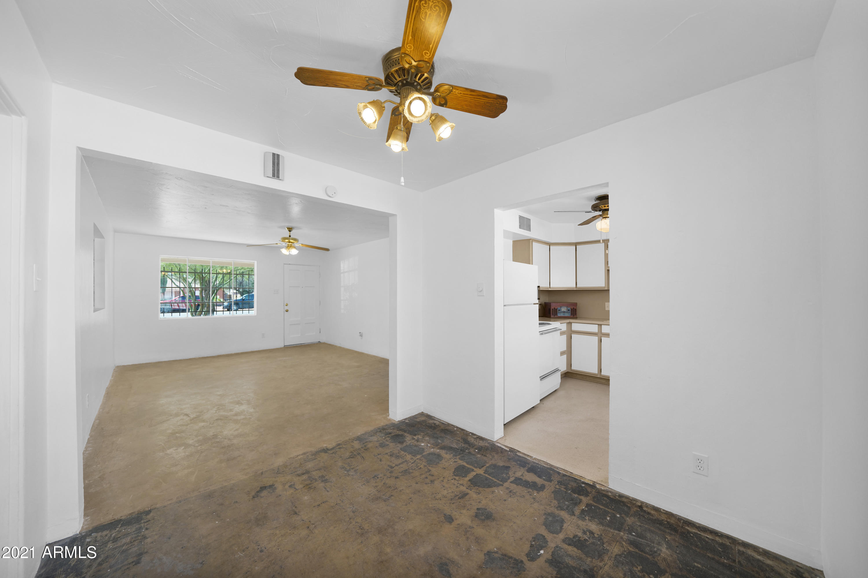 2138 West Osborn Road Phoenix, AZ 85015 - Photo 8 of 24 DSC09394