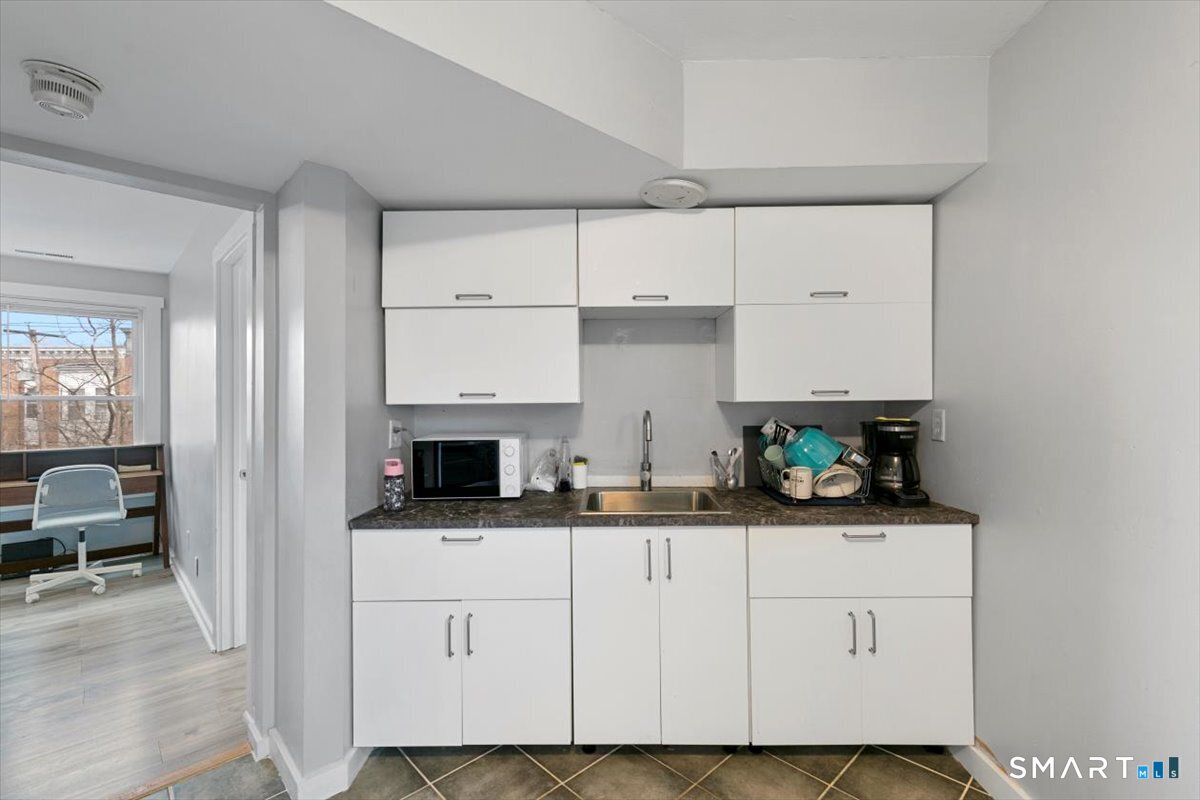 957 State Street New Haven, CT 06511 - Photo 7 of 15