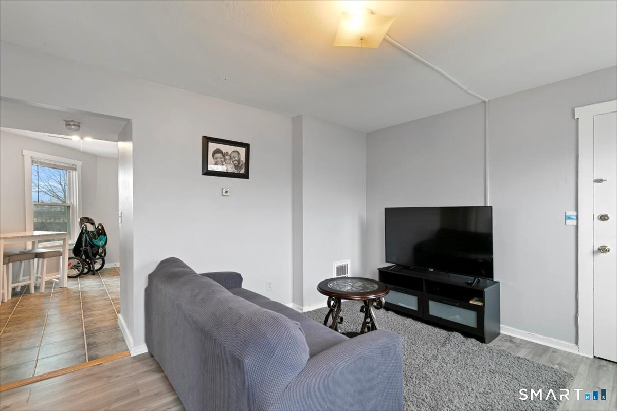 957 State Street New Haven, CT 06511 - Photo 8 of 15
