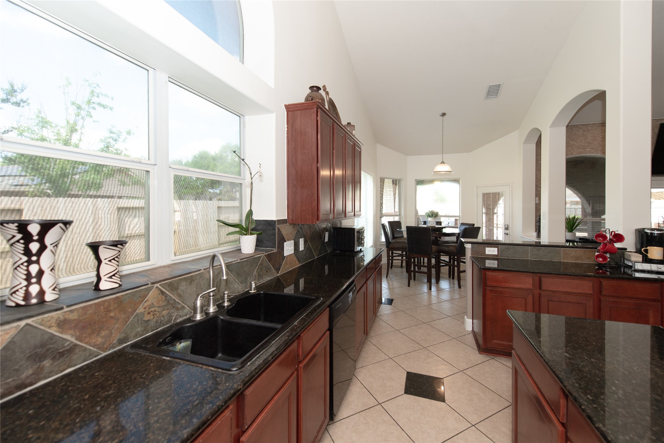 1914 Lakeside Crossing Katy, TX 77494 - Photo 14 of 44