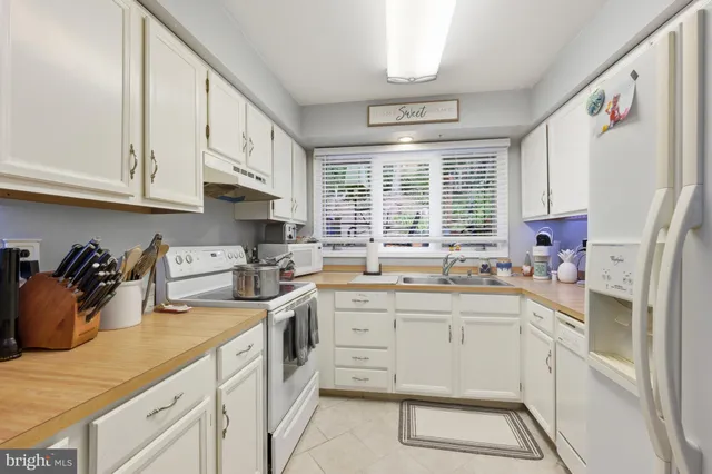 $354,900 | 5413 Pinehurst Drive, Wilmington, DE 19808