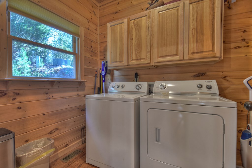 602 Laurel Creek Trail Blue Ridge, GA 30513 - Photo 15 of 53