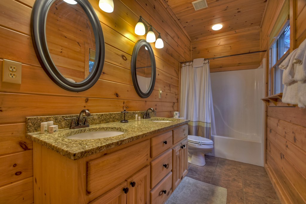 602 Laurel Creek Trail Blue Ridge, GA 30513 - Photo 19 of 53