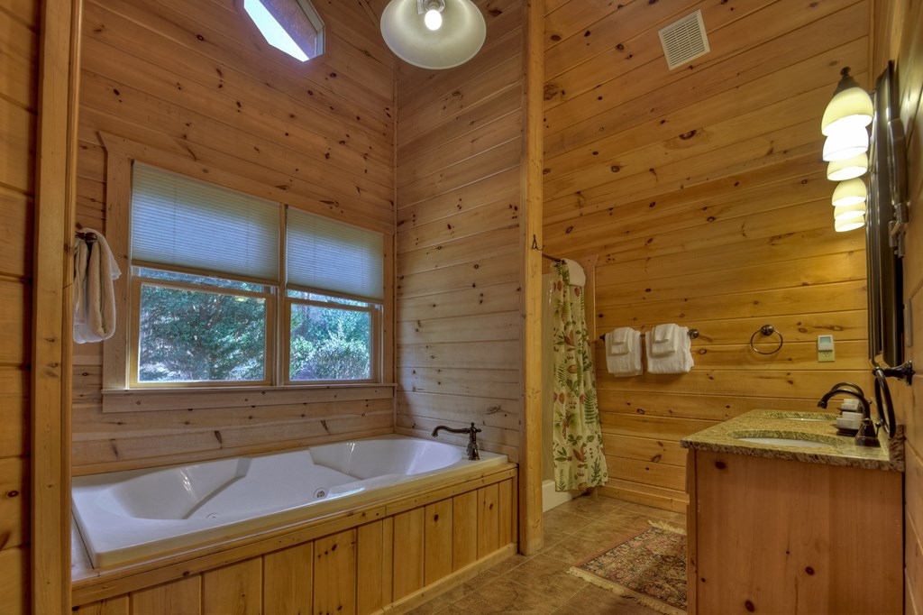 602 Laurel Creek Trail Blue Ridge, GA 30513 - Photo 27 of 53