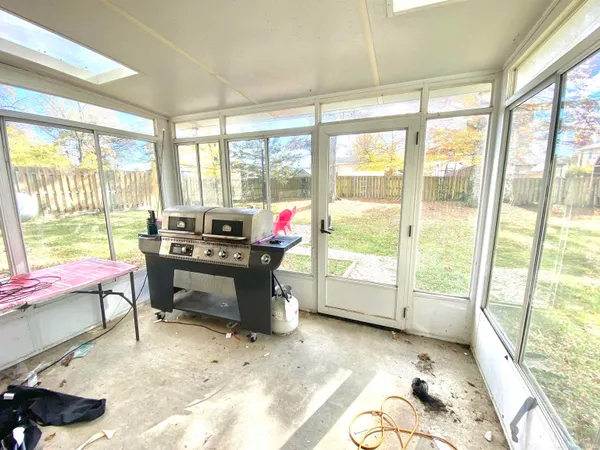 $189,900 | 406 East Jackson Street, Farmland, IN 47340