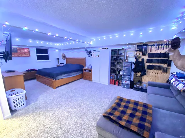 $194,900 | 406 East Jackson Street, Farmland, IN 47340