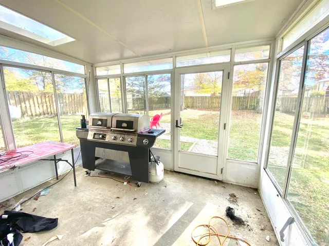 $194,900 | 406 East Jackson Street, Farmland, IN 47340