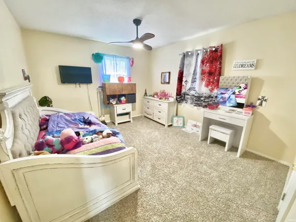 $189,900 | 406 East Jackson Street, Farmland, IN 47340