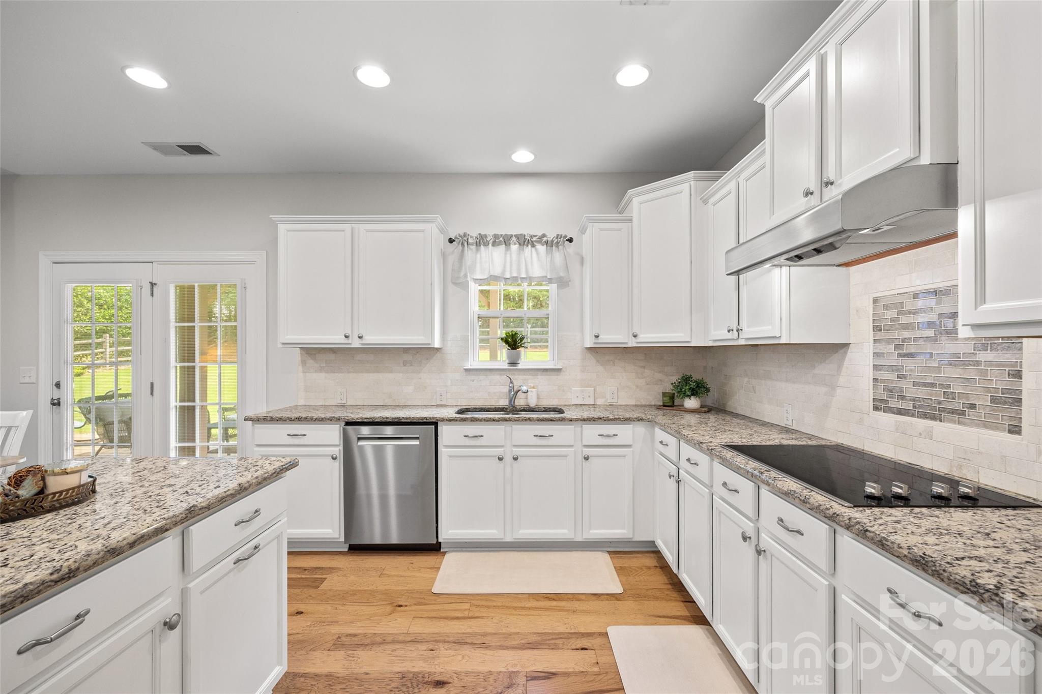 16846 Rudence Court Charlotte, NC 28278 - Photo 15 of 38