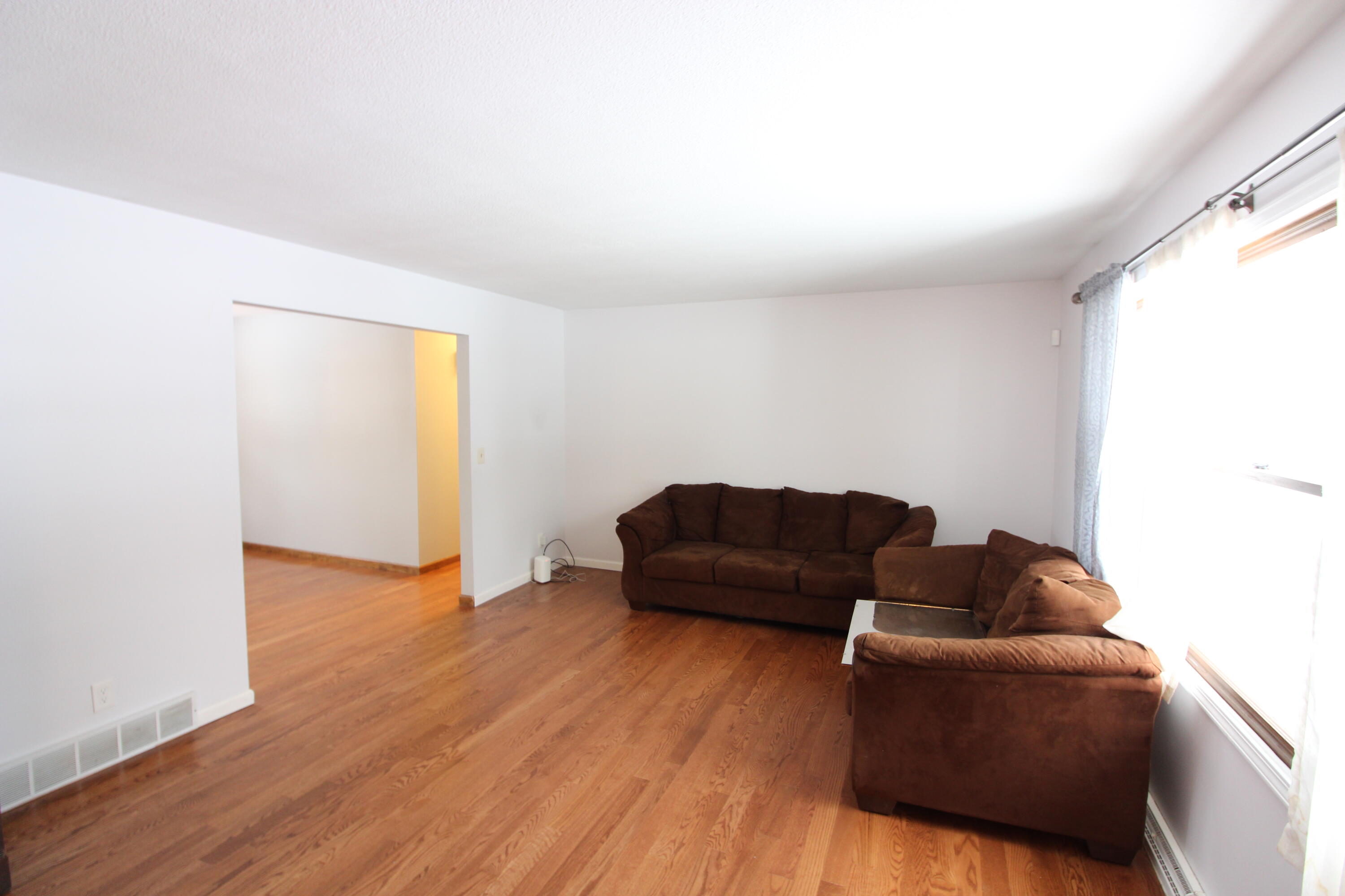 2787 Royal Queens Road Stevensville, MI 49127 - Photo 6 of 17 IMG_3785