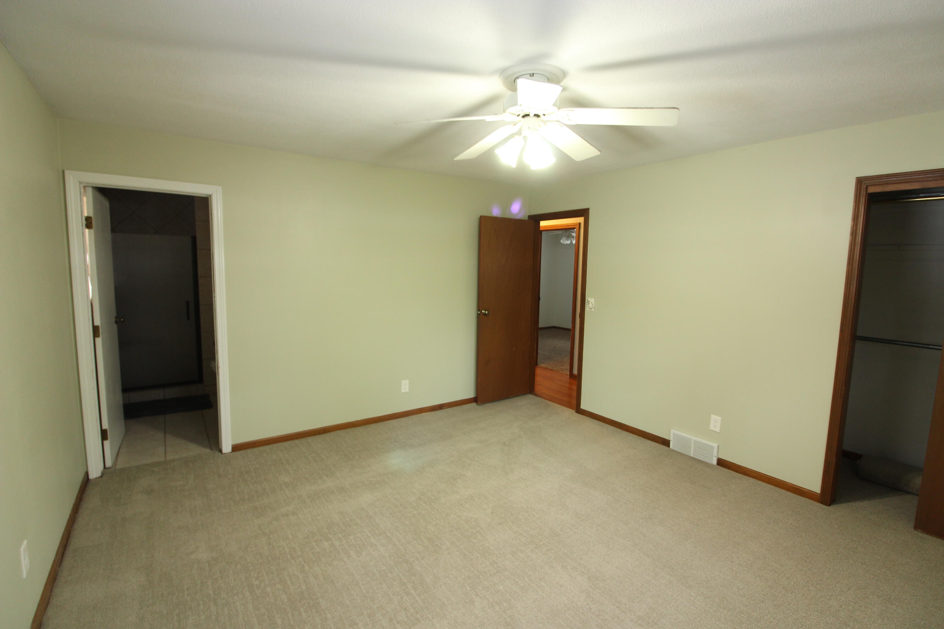 2787 Royal Queens Road Stevensville, MI 49127 - Photo 9 of 17 IMG_3801