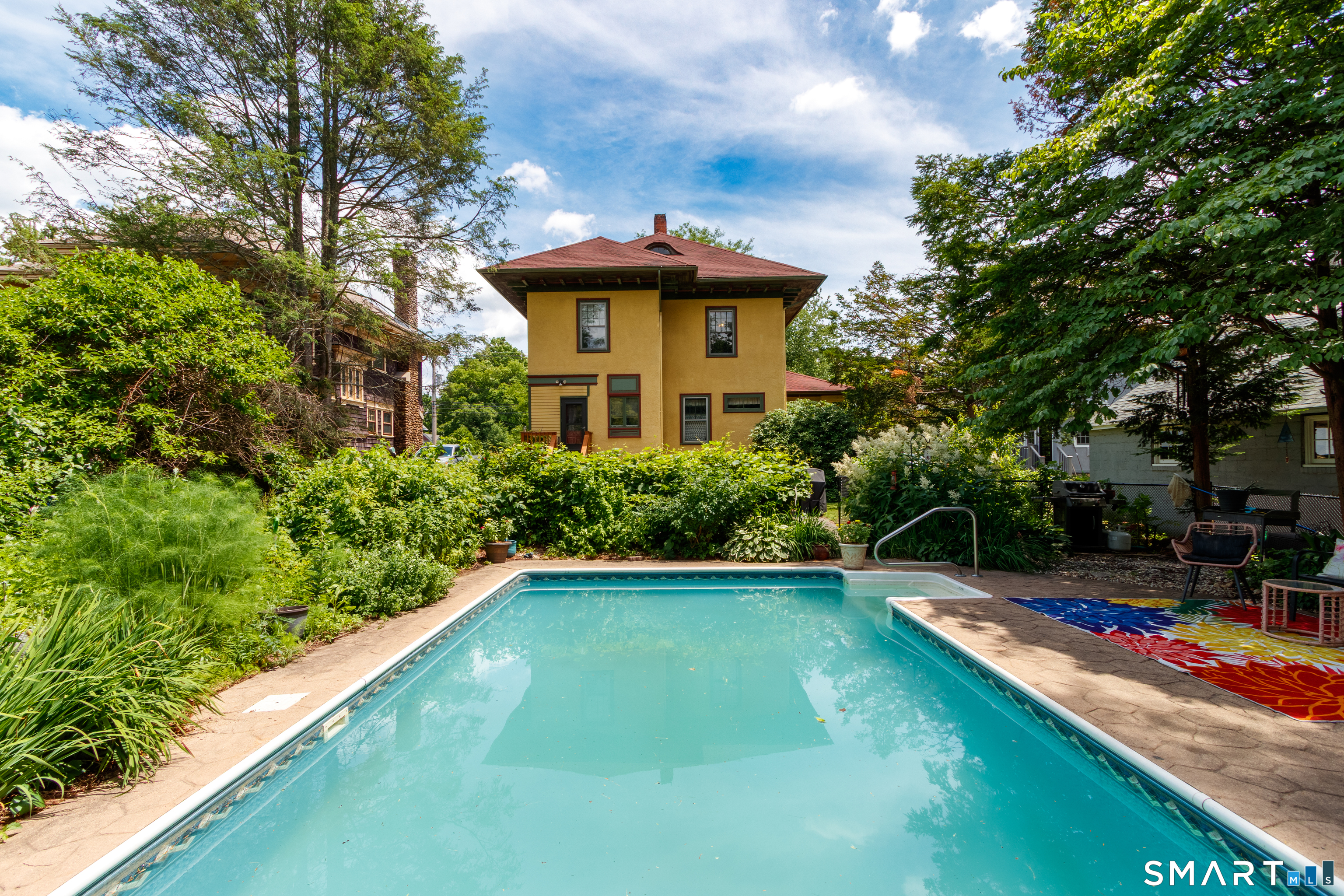325 South Main Street Wallingford, CT 06492 - Photo 4 of 32