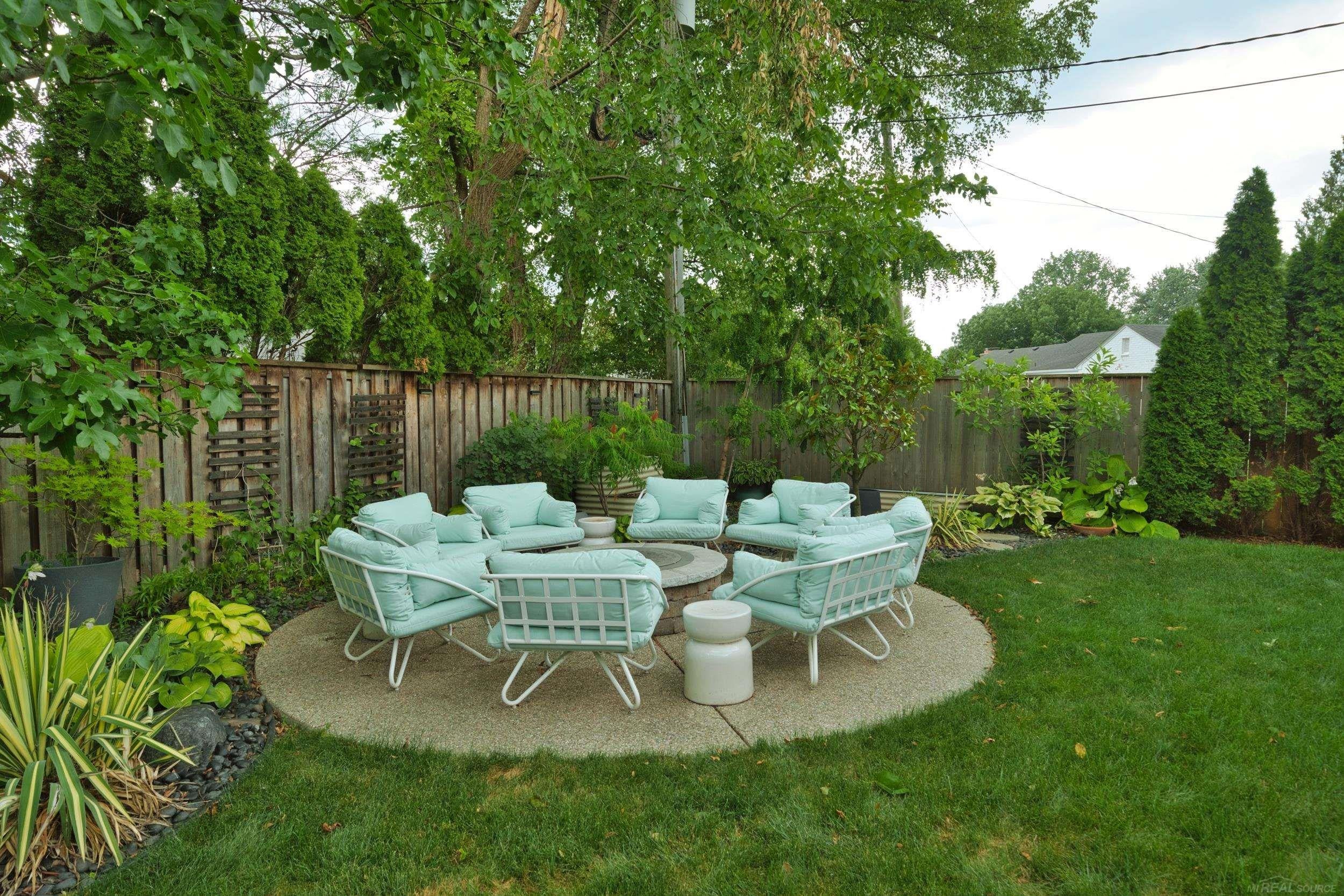 466 Lexington Road Grosse Pointe Farms, MI 48236 - Photo 35 of 42 Gallery Image 35