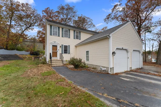 $425,000 | 44 Arthur Drive, Unit 44, Northbridge, MA 01588