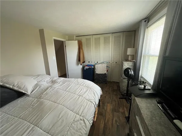 $1,695 | 3000 Ridge Road, South Park, PA 15129