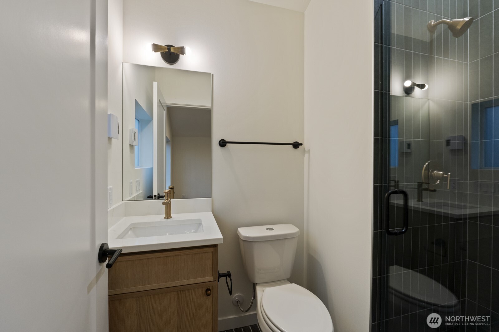 2731 Northeast 87th Street Seattle, WA 98115 - Photo 15 of 26