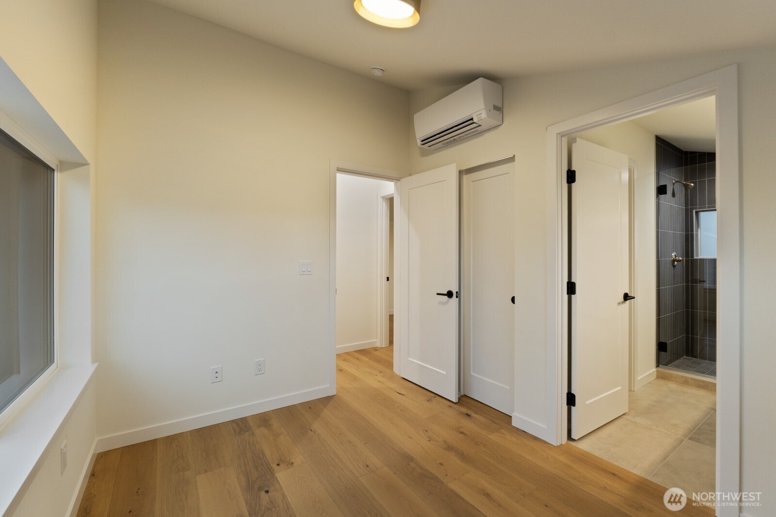 2731 Northeast 87th Street Seattle, WA 98115 - Photo 18 of 26